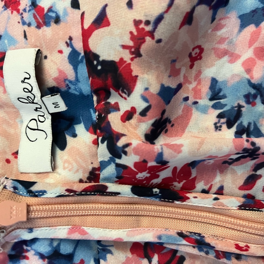 PARKER 100% SILK FLORAL CRISS CROSS FRONT STRAPPY FLOWY DRESS SIZE MEDIUM - Picture 2 of 16